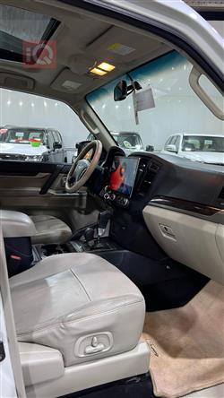 ميتسوبيشي باجيرو